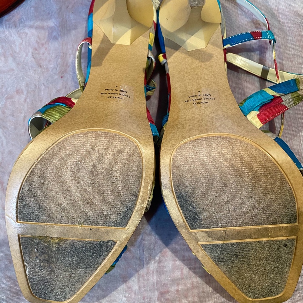 Shoes - Picture 4 of 5